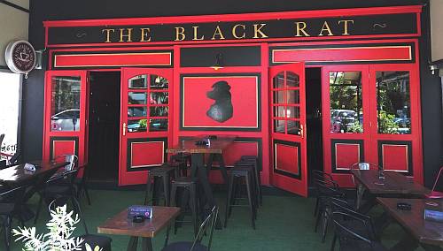 Το The Black Rat άνοιξε τις πύλες του στην Αγία Παρασκευή
