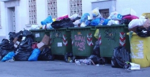 Να μη βγάζουμε τα απορρίματα στους κάδους μας λέει ο δήμος Γαλατσίου