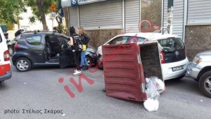 Τροχαίο σύνορα Γαλάτσι-Λαμπρινής με σοβαρές υλικές ζημιές (φωτ. υλικό)