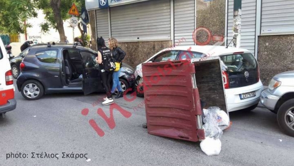 Τροχαίο σύνορα Γαλάτσι-Λαμπρινής με σοβαρές υλικές ζημιές (φωτ. υλικό)