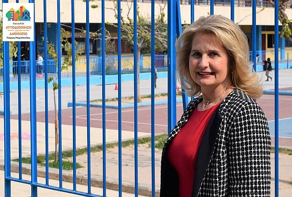 Η Δήμητρα Καρβούνη Πεφάνη Μακρή υποψήφια δημοτική σύμβουλος με τον Γιώργο Μαρκόπουλο